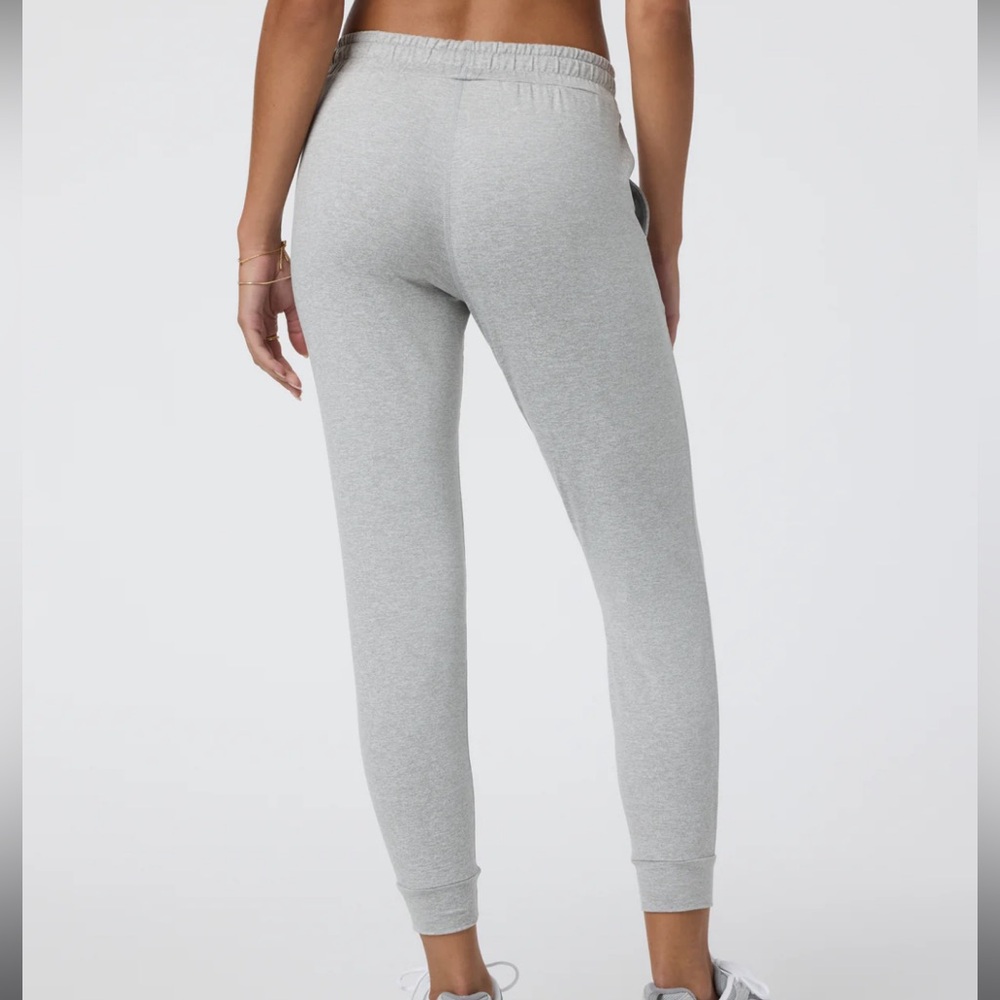 Vuori Heathered Gray Joggers